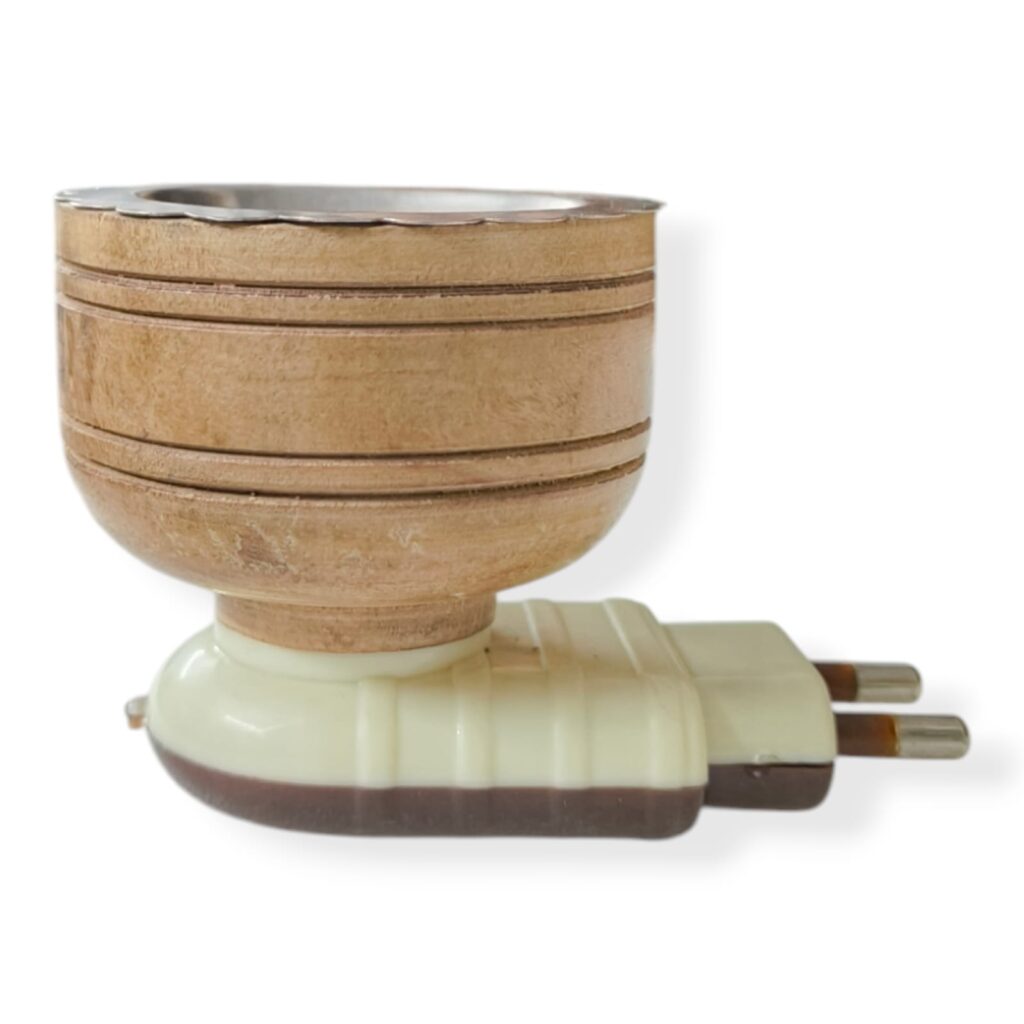 Wooden Kapoor Dani