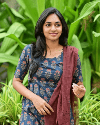 cotton slub kurta for women, embroidered kurta, sawn embroidery kurti, breathable ethnic wear, soft cotton kurta, casual office kurta, summer kurta for ladies, traditional Indian wear, women's ethnic fashion, daily wear kurti